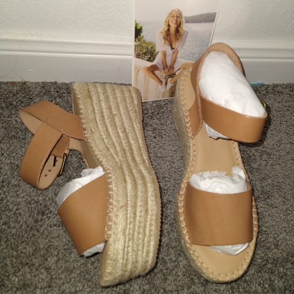 🎉HP🎉NEW SOLUDOS Minorca Nude Platform Sandals - Picture 5 of 8